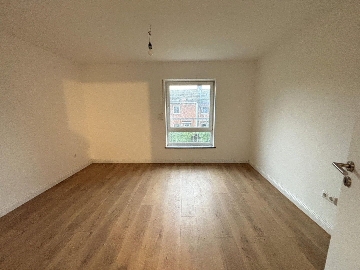 Predaj domu 75 m², pozemok 102 m², Hamburg, Hamburg Predaj domu 75 m², pozemok 102 m², Hamburg, Hamburg