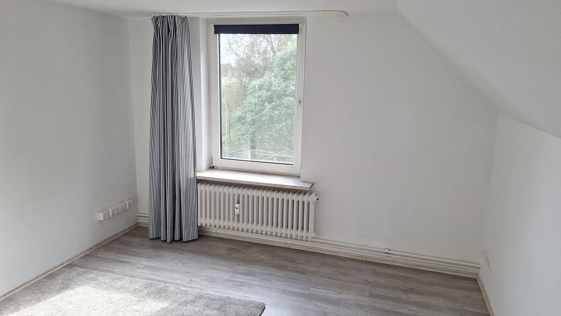 Prenájom bytu 3-izbový 86 m², Itzehoe, Šlezvicko-Holštajnsko Prenájom bytu 3-izbový 86 m², Itzehoe, Šlezvicko-Holštajnsko