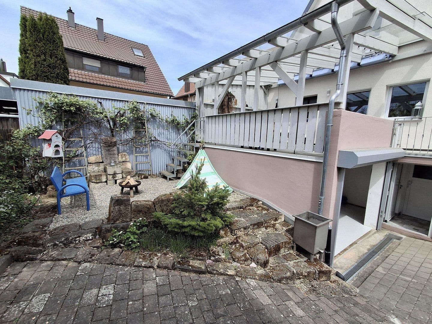Predaj domu 104 m², pozemok 199 m², Filderstadt, Bádensko-Wurttembersko Predaj domu 104 m², pozemok 199 m², Filderstadt, Bádensko-Wurttembersko