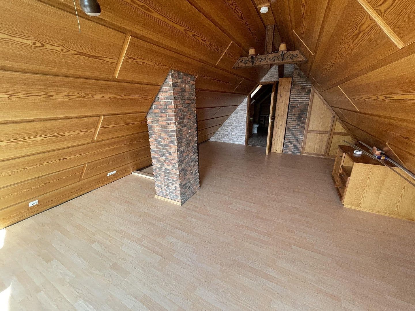 Prenájom domu 180 m², pozemok 590 m², Erbach, Bádensko-Wurttembersko Prenájom domu 180 m², pozemok 590 m², Erbach, Bádensko-Wurttembersko