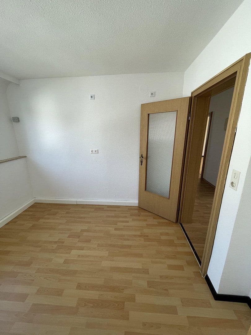 Prenájom domu 180 m², pozemok 590 m², Erbach, Bádensko-Wurttembersko Prenájom domu 180 m², pozemok 590 m², Erbach, Bádensko-Wurttembersko