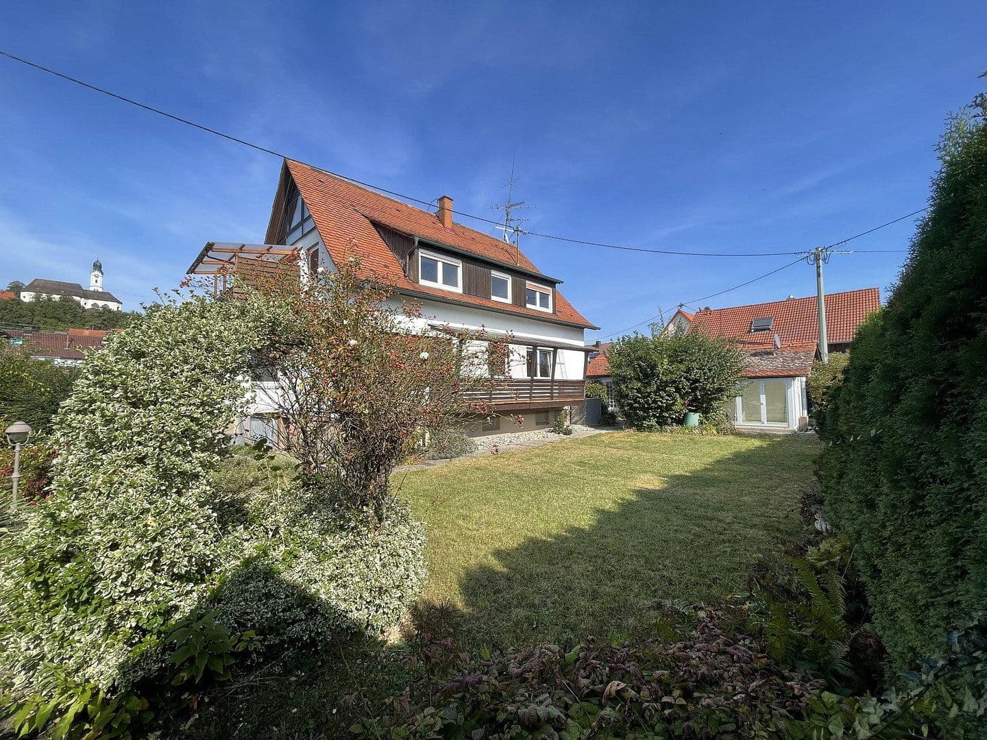 Prenájom domu 180 m², pozemok 590 m², Erbach, Bádensko-Wurttembersko Prenájom domu 180 m², pozemok 590 m², Erbach, Bádensko-Wurttembersko