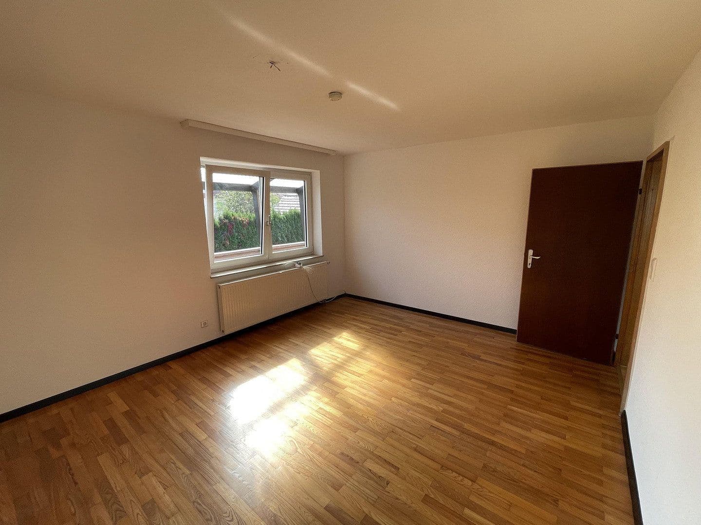 Prenájom domu 180 m², pozemok 590 m², Erbach, Bádensko-Wurttembersko Prenájom domu 180 m², pozemok 590 m², Erbach, Bádensko-Wurttembersko
