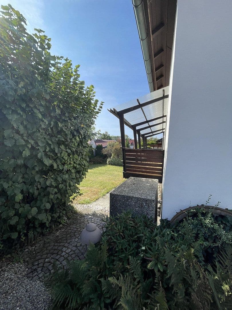 Prenájom domu 180 m², pozemok 590 m², Erbach, Bádensko-Wurttembersko Prenájom domu 180 m², pozemok 590 m², Erbach, Bádensko-Wurttembersko