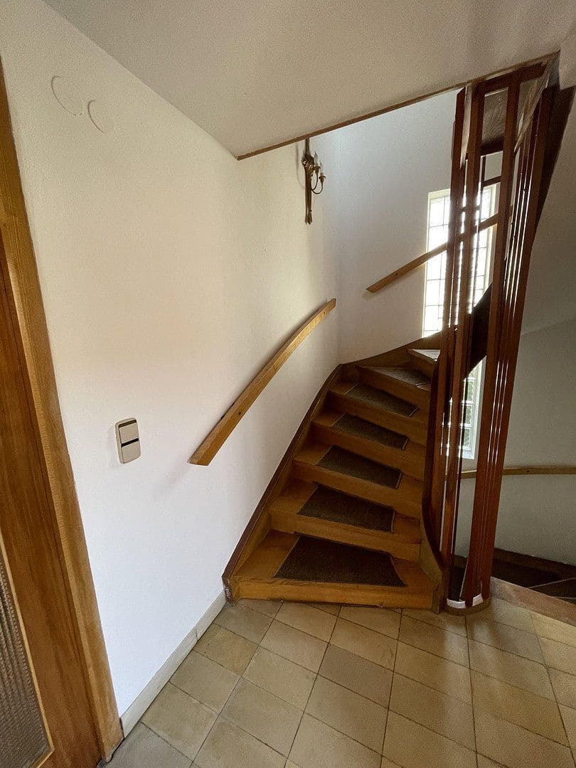 Prenájom domu 180 m², pozemok 590 m², Erbach, Bádensko-Wurttembersko Prenájom domu 180 m², pozemok 590 m², Erbach, Bádensko-Wurttembersko