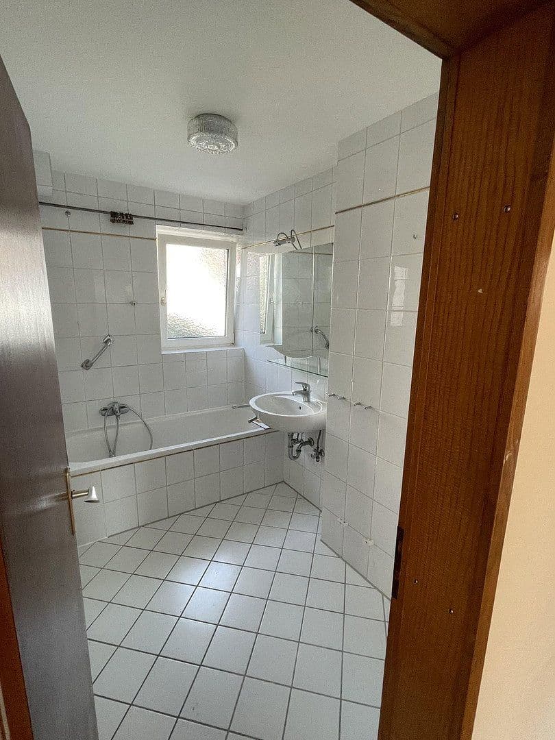 Prenájom domu 180 m², pozemok 590 m², Erbach, Bádensko-Wurttembersko Prenájom domu 180 m², pozemok 590 m², Erbach, Bádensko-Wurttembersko