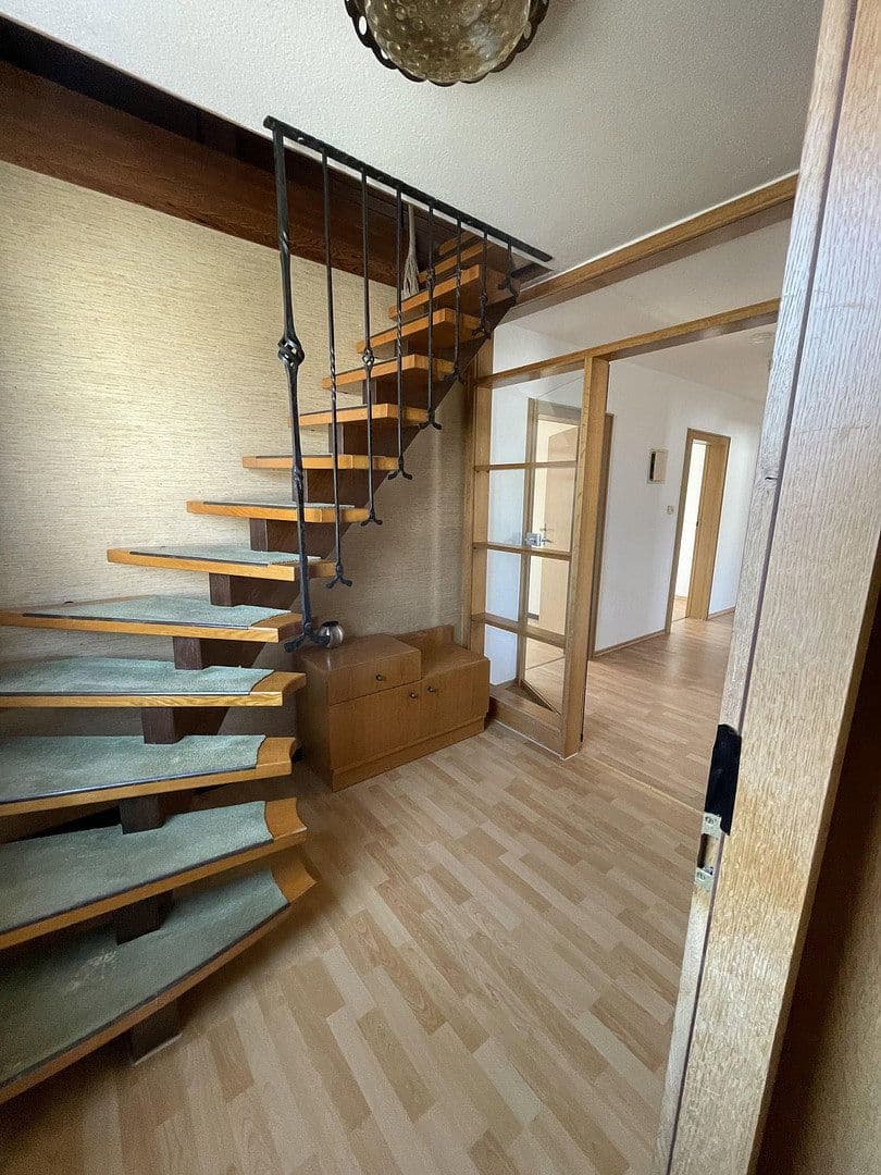 Prenájom domu 180 m², pozemok 590 m², Erbach, Bádensko-Wurttembersko Prenájom domu 180 m², pozemok 590 m², Erbach, Bádensko-Wurttembersko
