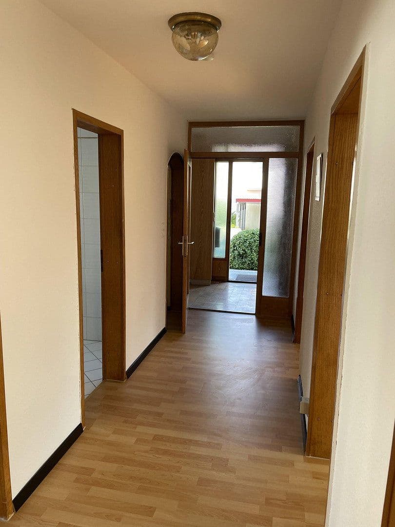 Prenájom domu 180 m², pozemok 590 m², Erbach, Bádensko-Wurttembersko Prenájom domu 180 m², pozemok 590 m², Erbach, Bádensko-Wurttembersko
