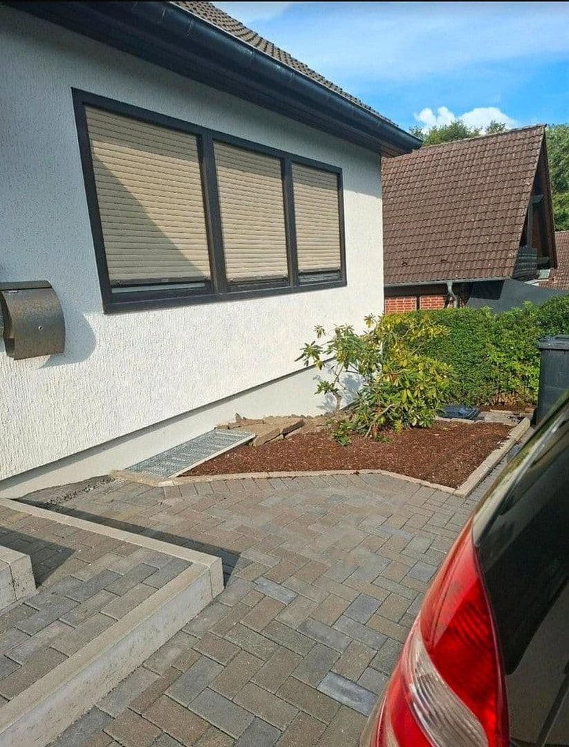 Prenájom bytu 3-izbový 110 m², Zur almke 4, Sundern, Severné Porýnie - Westfálsko Prenájom bytu 3-izbový 110 m², Zur almke 4, Sundern, Severné Porýnie - Westfálsko