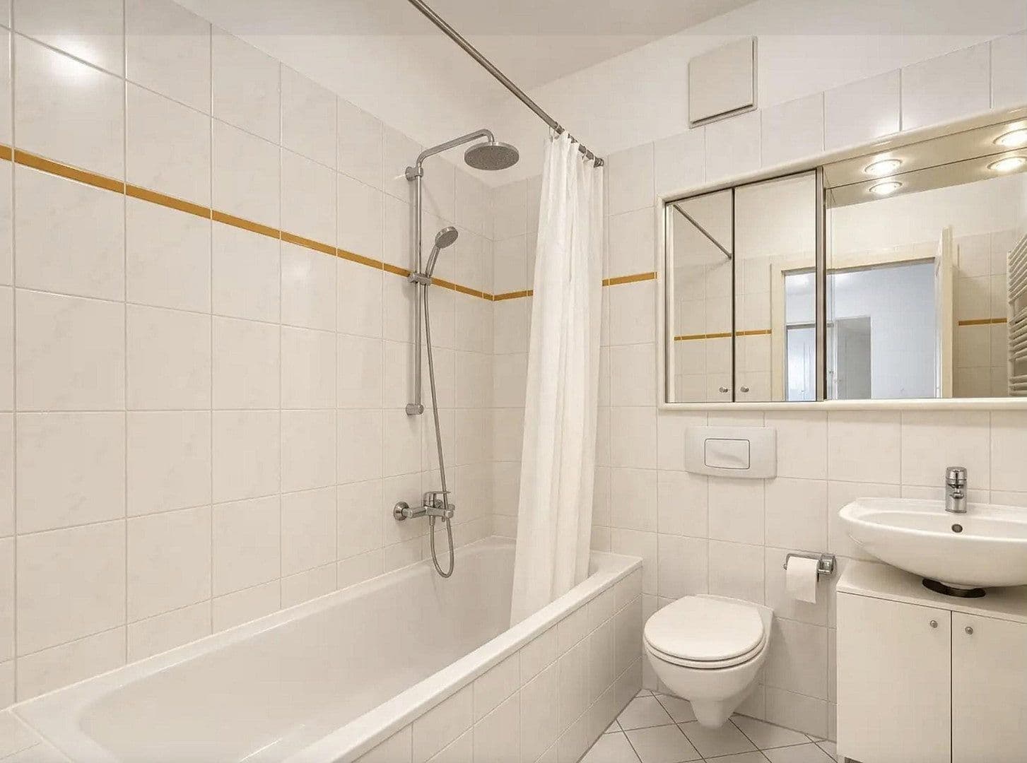 Prenájom bytu 2-izbový 58 m², Bernhard-Göring-Straße 116, Leipzig, Sasko Prenájom bytu 2-izbový 58 m², Bernhard-Göring-Straße 116, Leipzig, Sasko