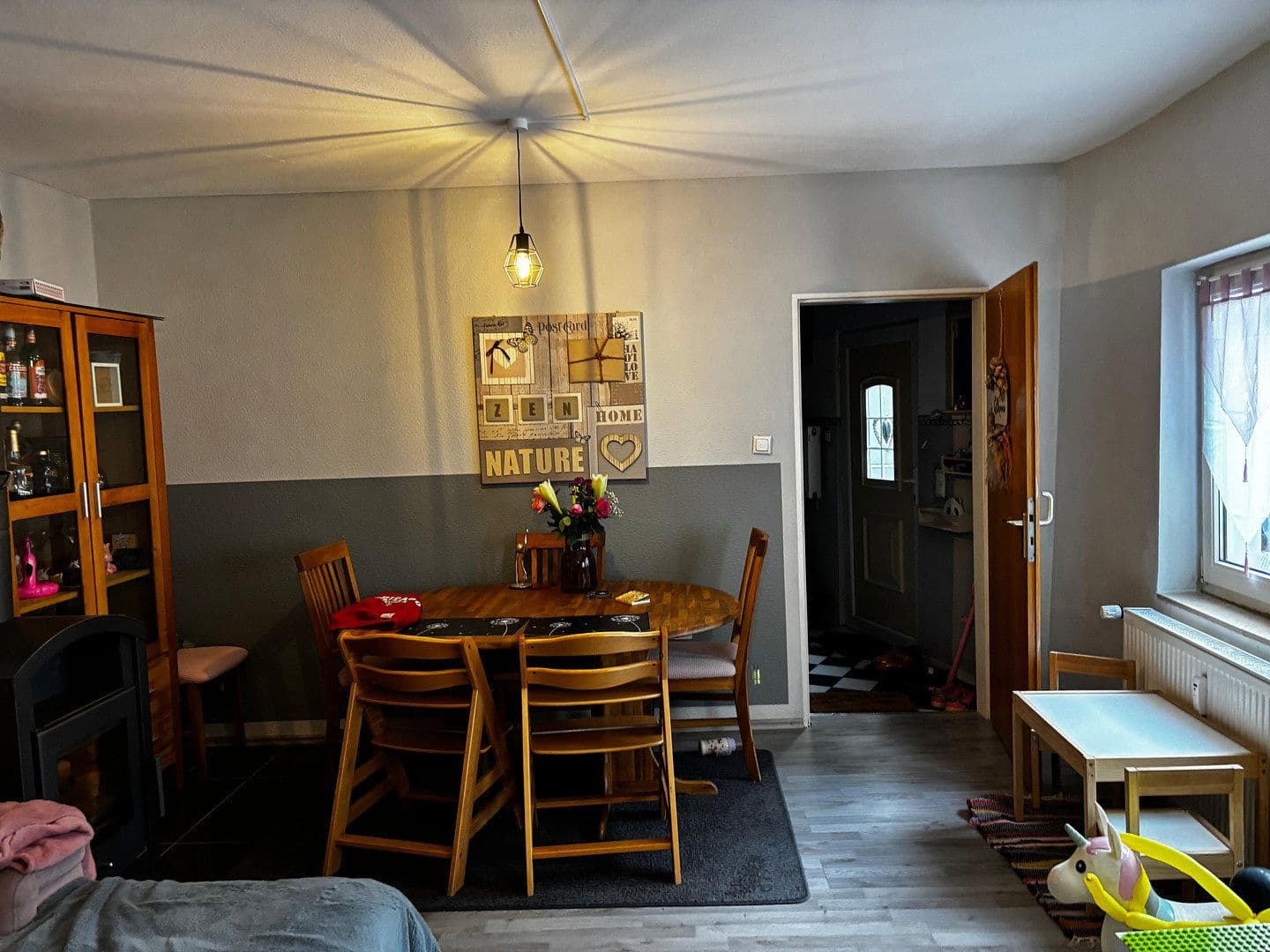 Prenájom bytu 3-izbový 93 m², Moerserstr.298, Duisburg, Severné Porýnie - Westfálsko Prenájom bytu 3-izbový 93 m², Moerserstr.298, Duisburg, Severné Porýnie - Westfálsko