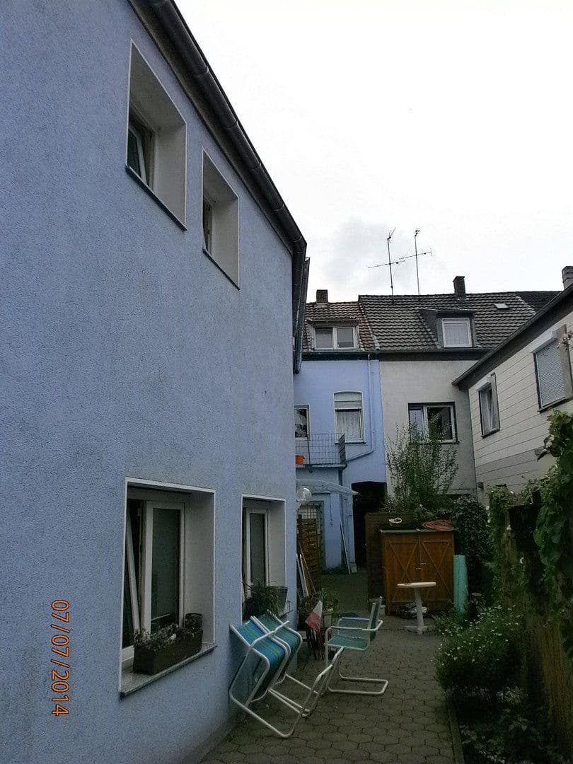 Prenájom bytu 3-izbový 93 m², Moerserstr.298, Duisburg, Severné Porýnie - Westfálsko Prenájom bytu 3-izbový 93 m², Moerserstr.298, Duisburg, Severné Porýnie - Westfálsko