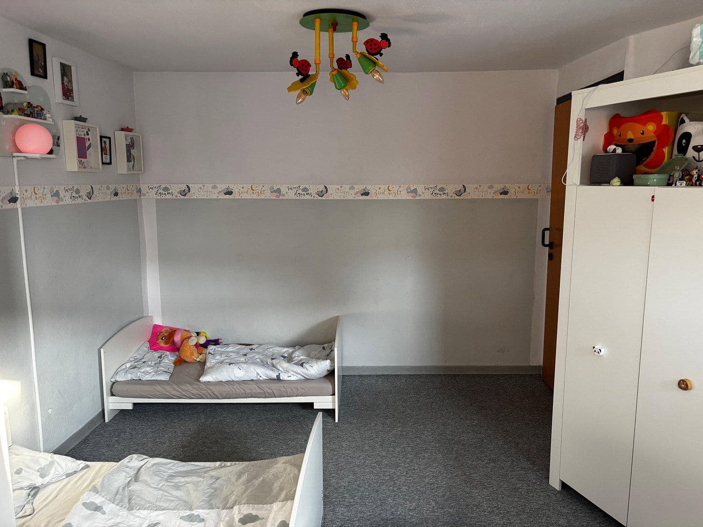 Prenájom bytu 3-izbový 93 m², Moerserstr.298, Duisburg, Severné Porýnie - Westfálsko Prenájom bytu 3-izbový 93 m², Moerserstr.298, Duisburg, Severné Porýnie - Westfálsko