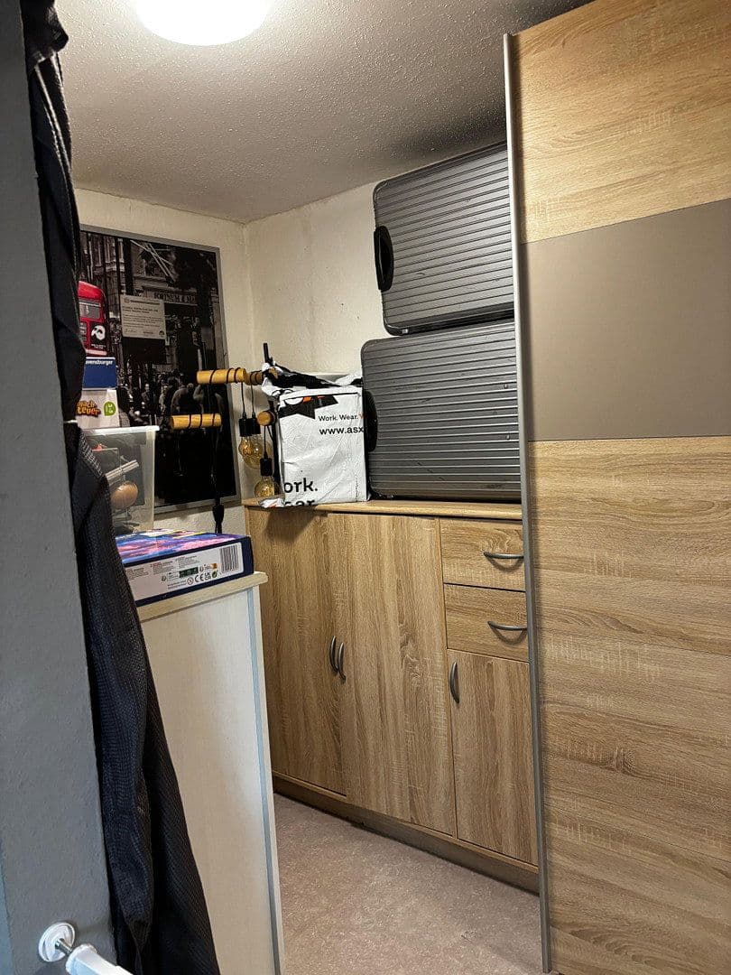 Prenájom bytu 3-izbový 93 m², Moerserstr.298, Duisburg, Severné Porýnie - Westfálsko Prenájom bytu 3-izbový 93 m², Moerserstr.298, Duisburg, Severné Porýnie - Westfálsko