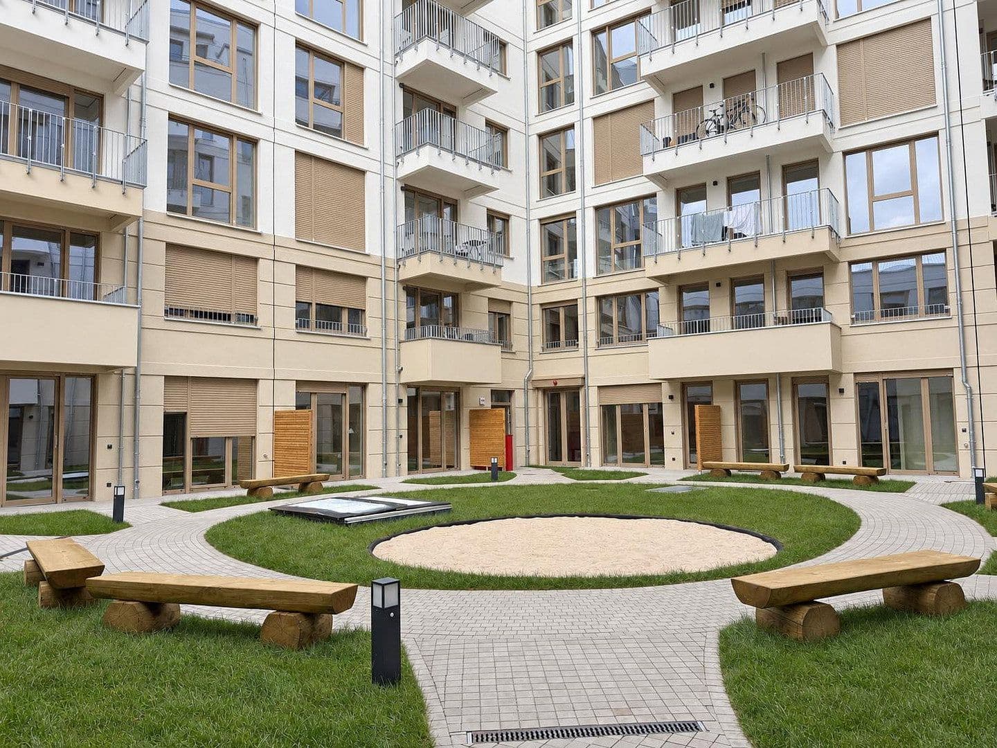 Prenájom bytu 1-izbový 51 m², Malmoer Str. 28c, Berlin, Berlín Prenájom bytu 1-izbový 51 m², Malmoer Str. 28c, Berlin, Berlín