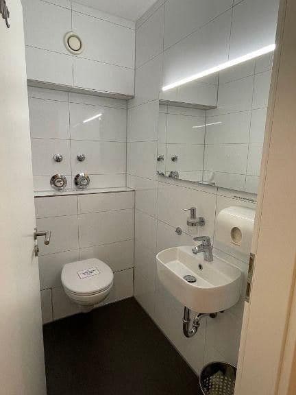 Predaj bytu 5-izbový 127 m², Tübingen, Bádensko-Wurttembersko Predaj bytu 5-izbový 127 m², Tübingen, Bádensko-Wurttembersko