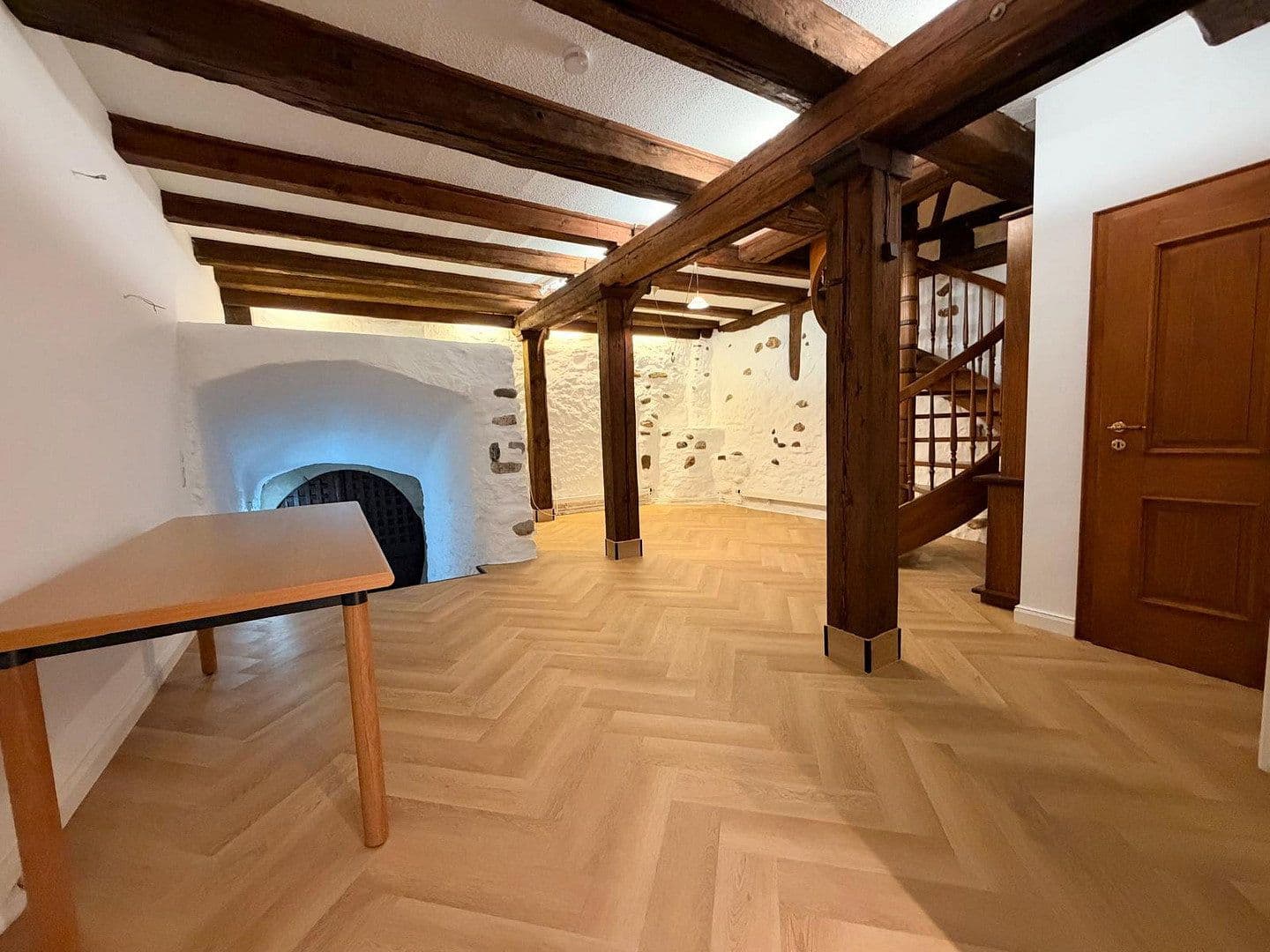 Prenájom bytu 4-izbový 153 m², Winzergasse 22, Meersburg, Bádensko-Wurttembersko Prenájom bytu 4-izbový 153 m², Winzergasse 22, Meersburg, Bádensko-Wurttembersko