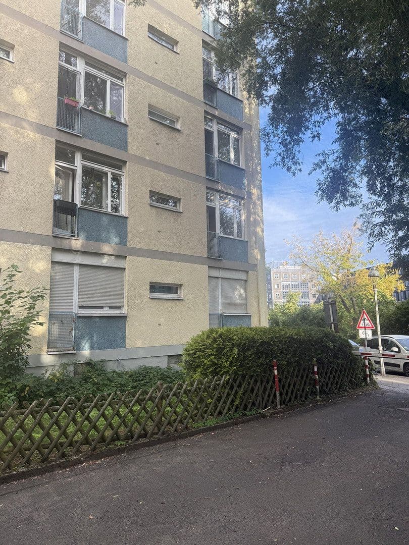 Predaj bytu 1-izbový 38 m², Claudiusstraße 10, Berlin, Berlín Predaj bytu 1-izbový 38 m², Claudiusstraße 10, Berlin, Berlín