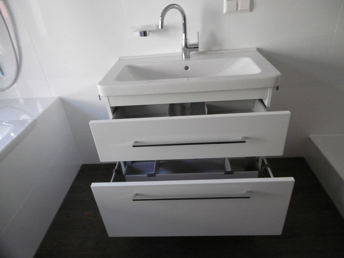 Prenájom bytu 2-izbový 95 m², Innere Plauensche Str.21, Zwickau, Sasko Prenájom bytu 2-izbový 95 m², Innere Plauensche Str.21, Zwickau, Sasko