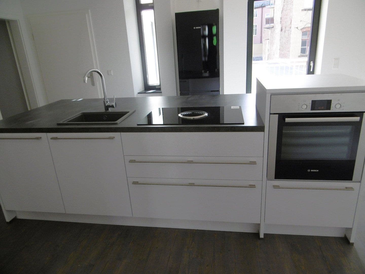 Prenájom bytu 2-izbový 95 m², Innere Plauensche Str.21, Zwickau, Sasko Prenájom bytu 2-izbový 95 m², Innere Plauensche Str.21, Zwickau, Sasko
