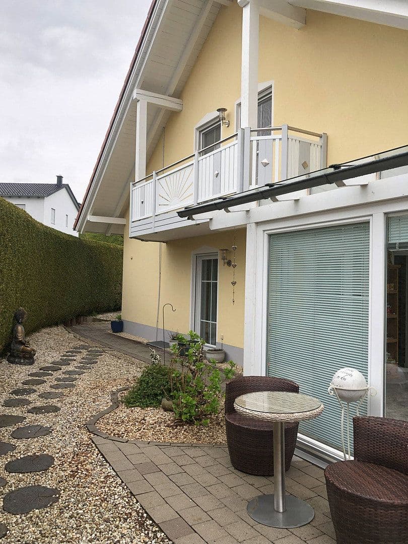 Predaj domu 350 m², pozemok 890 m², Vilshofen an der Donau, Bavorsko Predaj domu 350 m², pozemok 890 m², Vilshofen an der Donau, Bavorsko