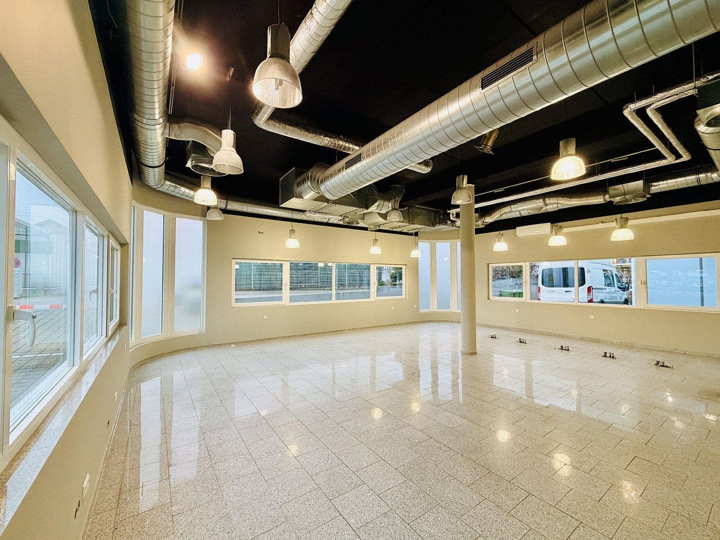 Prenájom nebytového priestoru 230 m², Draisstraße 1, Karlsbad, Bádensko-Wurttembersko Prenájom nebytového priestoru 230 m², Draisstraße 1, Karlsbad, Bádensko-Wurttembersko