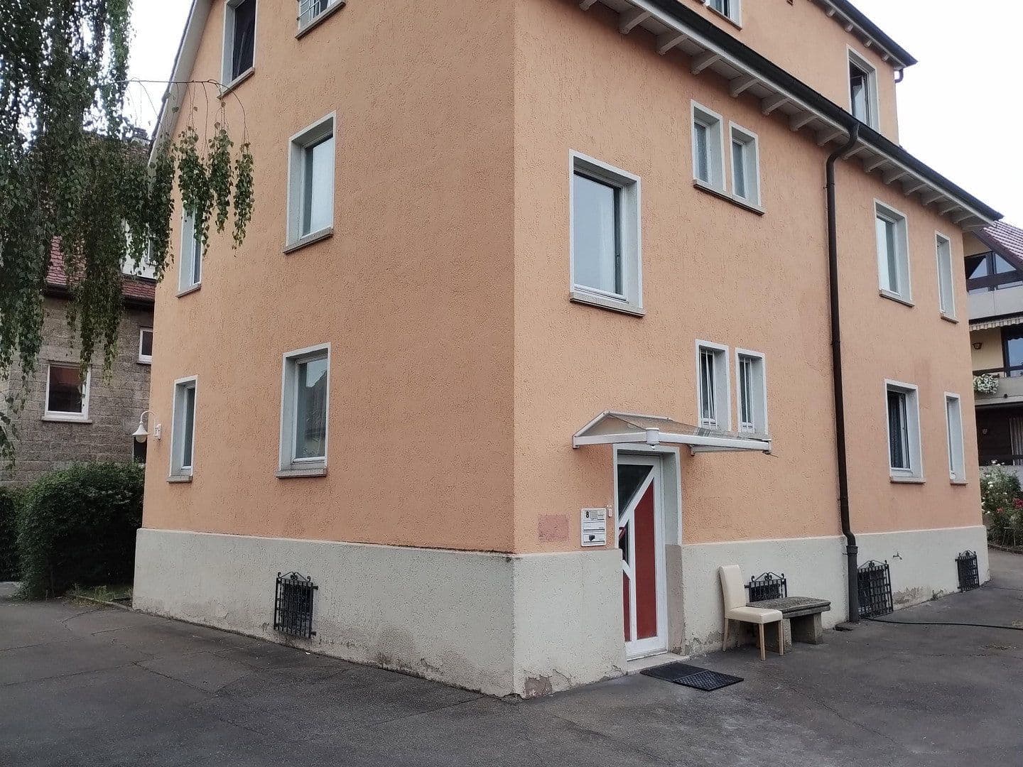 Prenájom bytu 2-izbový 79 m², Reutlingen, Bádensko-Wurttembersko Prenájom bytu 2-izbový 79 m², Reutlingen, Bádensko-Wurttembersko