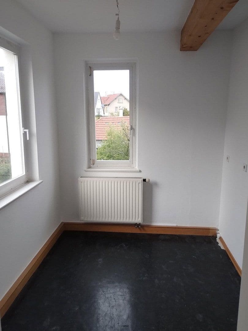 Prenájom bytu 2-izbový 79 m², Reutlingen, Bádensko-Wurttembersko Prenájom bytu 2-izbový 79 m², Reutlingen, Bádensko-Wurttembersko