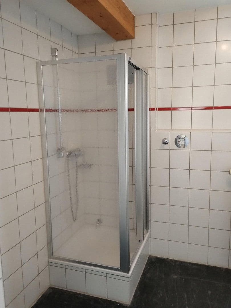 Prenájom bytu 2-izbový 79 m², Reutlingen, Bádensko-Wurttembersko Prenájom bytu 2-izbový 79 m², Reutlingen, Bádensko-Wurttembersko