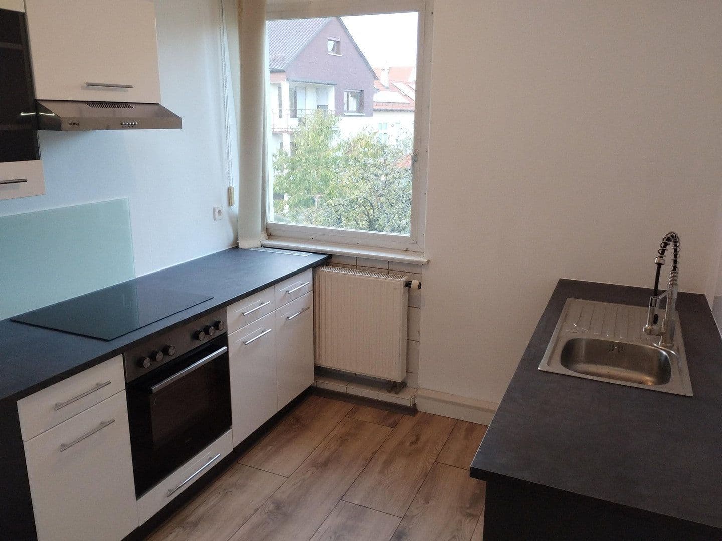 Prenájom bytu 2-izbový 79 m², Reutlingen, Bádensko-Wurttembersko Prenájom bytu 2-izbový 79 m², Reutlingen, Bádensko-Wurttembersko