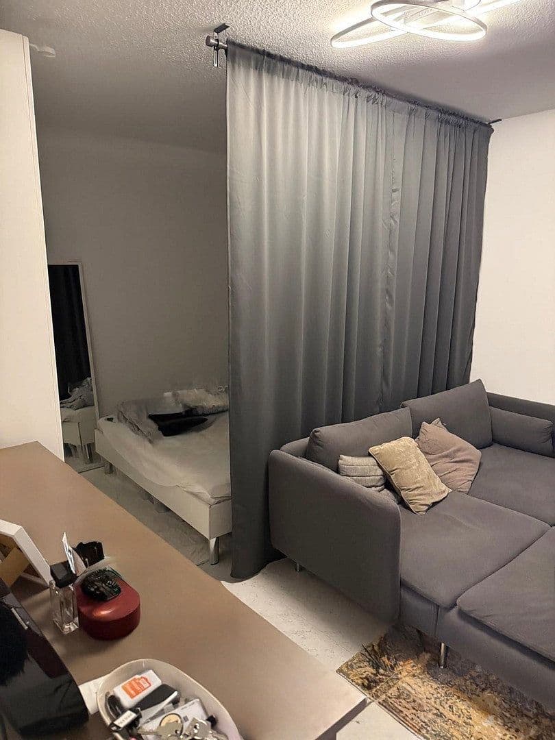 Prenájom bytu 1-izbový 40 m², Mannheim, Bádensko-Wurttembersko Prenájom bytu 1-izbový 40 m², Mannheim, Bádensko-Wurttembersko