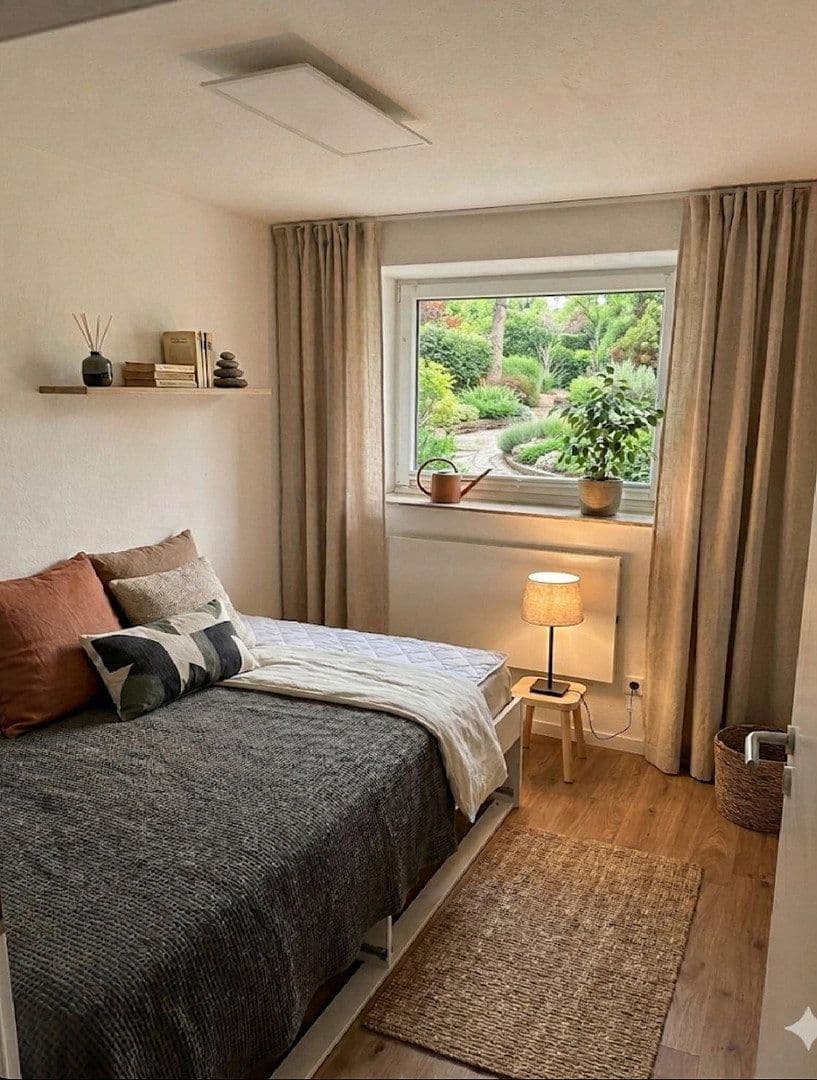 Prenájom bytu 1-izbový 35 m², Arnulfstraße, Köln, Severné Porýnie - Westfálsko Prenájom bytu 1-izbový 35 m², Arnulfstraße, Köln, Severné Porýnie - Westfálsko