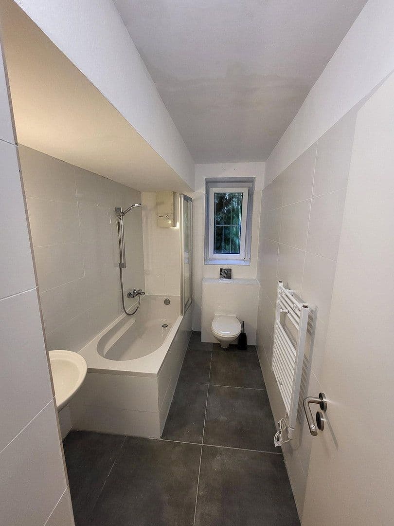 Prenájom bytu 1-izbový 35 m², Arnulfstraße, Köln, Severné Porýnie - Westfálsko Prenájom bytu 1-izbový 35 m², Arnulfstraße, Köln, Severné Porýnie - Westfálsko