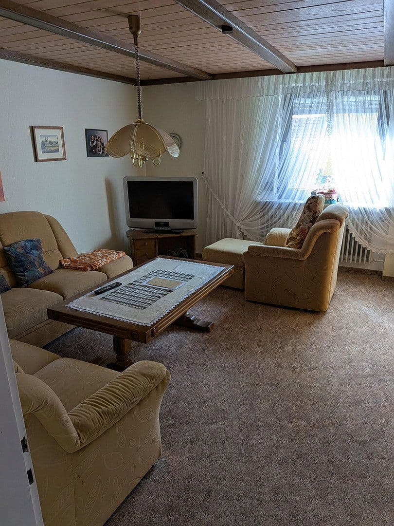 Predaj domu 146 m², pozemok 660 m², Egerer Straße 51, Waldsassen, Bavorsko Predaj domu 146 m², pozemok 660 m², Egerer Straße 51, Waldsassen, Bavorsko