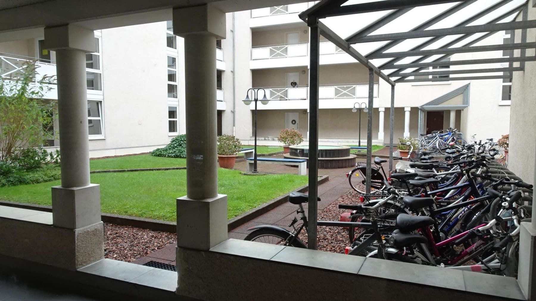 Predaj bytu 1-izbový 24 m², Köln, Severné Porýnie - Westfálsko Predaj bytu 1-izbový 24 m², Köln, Severné Porýnie - Westfálsko