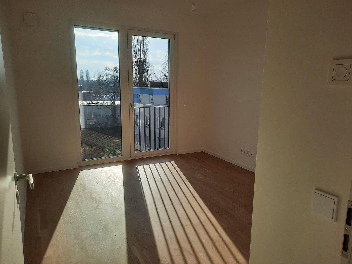 Prenájom bytu 4-izbový 102 m², Wendenschloßstr. 332b, Berlin, Berlín Prenájom bytu 4-izbový 102 m², Wendenschloßstr. 332b, Berlin, Berlín