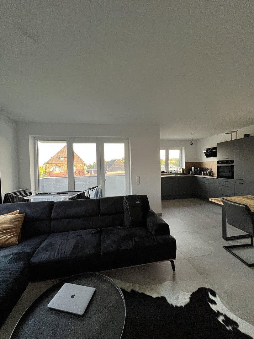 Prenájom bytu 2-izbový 75 m², Nideggen, Severné Porýnie - Westfálsko Prenájom bytu 2-izbový 75 m², Nideggen, Severné Porýnie - Westfálsko