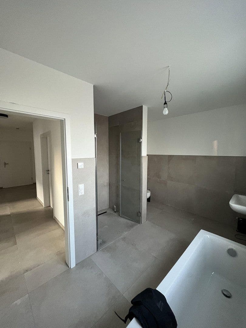 Prenájom bytu 2-izbový 75 m², Nideggen, Severné Porýnie - Westfálsko Prenájom bytu 2-izbový 75 m², Nideggen, Severné Porýnie - Westfálsko