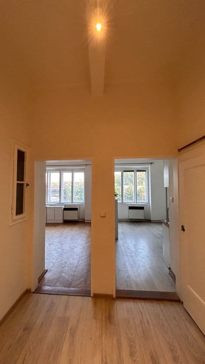 Prenájom bytu 1-izbový 42 m², Sekaninova, Praha, Praha Prenájom bytu 1-izbový 42 m², Sekaninova, Praha, Praha