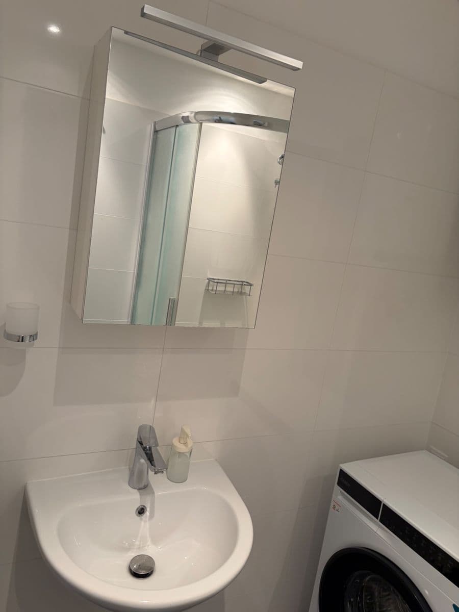 Prenájom bytu Garsoniéra 31 m², Ondříčkova, Praha, Praha Prenájom bytu Garsoniéra 31 m², Ondříčkova, Praha, Praha