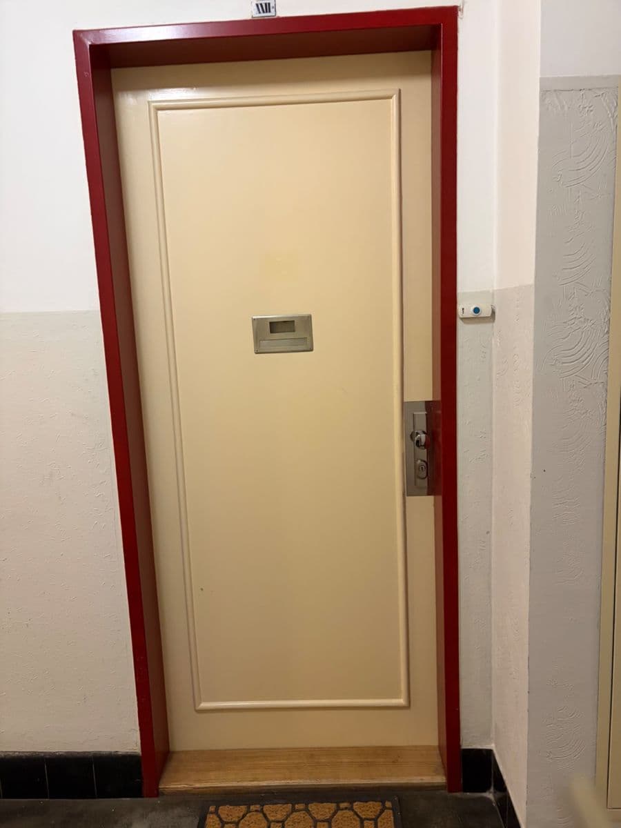 Prenájom bytu Garsoniéra 31 m², Ondříčkova, Praha, Praha Prenájom bytu Garsoniéra 31 m², Ondříčkova, Praha, Praha