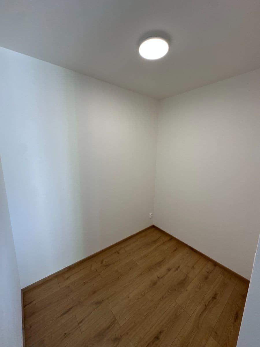 Predaj bytu 1-izbový 39 m², Krašovská, Plzeň, Plzeňský kraj Predaj bytu 1-izbový 39 m², Krašovská, Plzeň, Plzeňský kraj