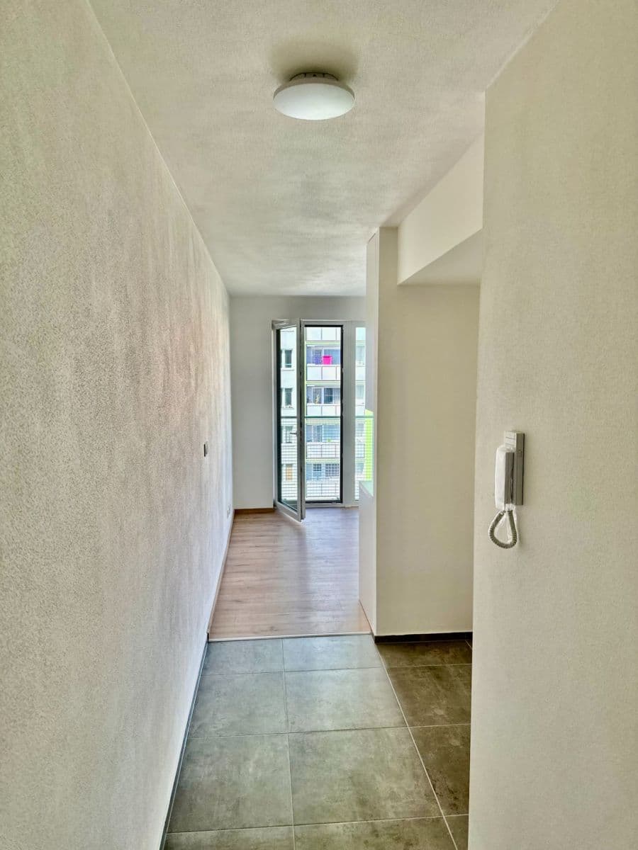Predaj bytu 1-izbový 39 m², Krašovská, Plzeň, Plzeňský kraj Predaj bytu 1-izbový 39 m², Krašovská, Plzeň, Plzeňský kraj