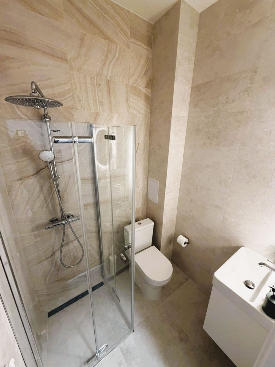 Prenájom bytu 1-izbový 22 m², Perunova, Praha, Praha Prenájom bytu 1-izbový 22 m², Perunova, Praha, Praha