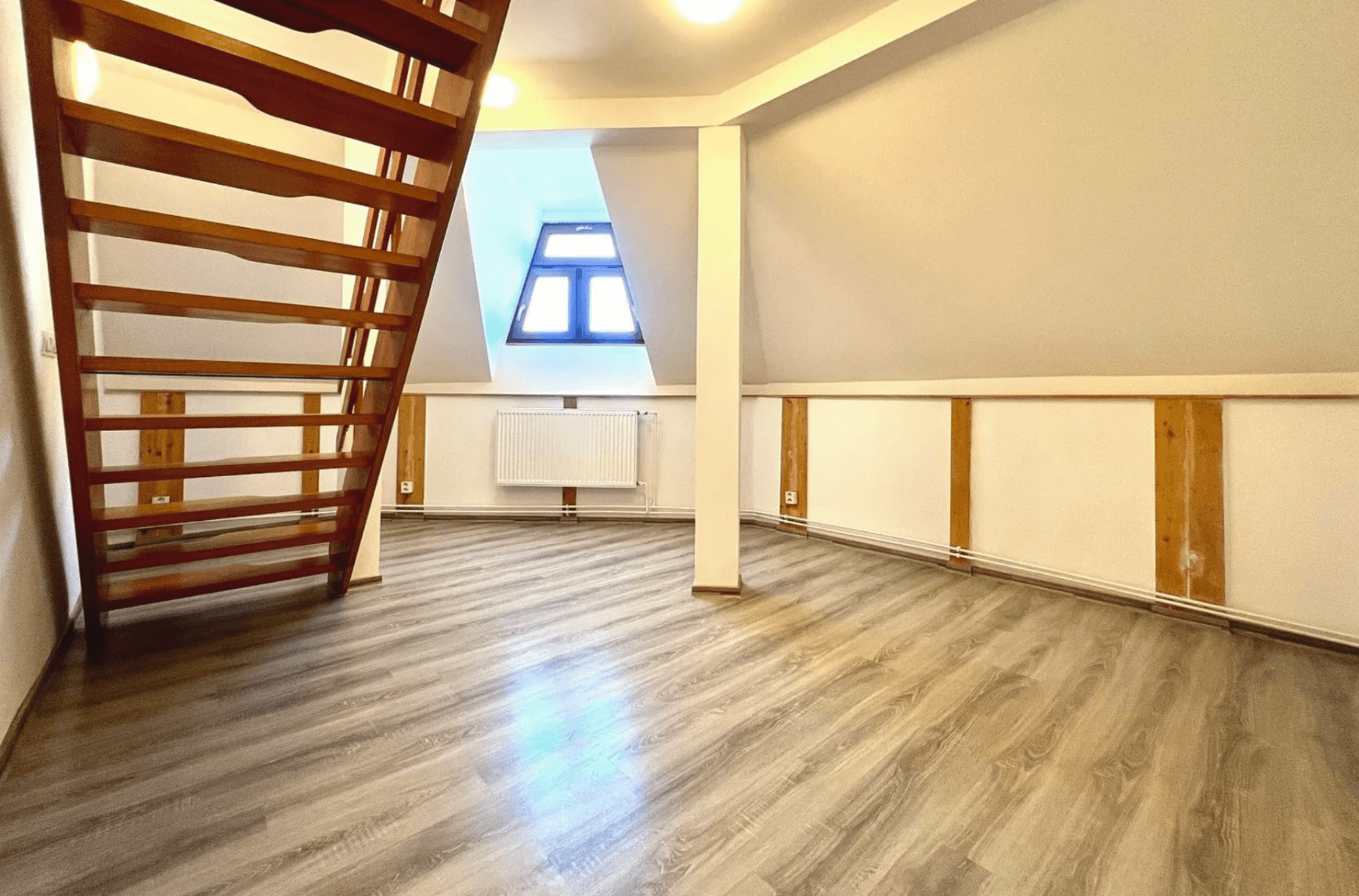 Prenájom bytu 2-izbový 66 m², Rejskova, Olomouc, Olomoucký kraj Prenájom bytu 2-izbový 66 m², Rejskova, Olomouc, Olomoucký kraj
