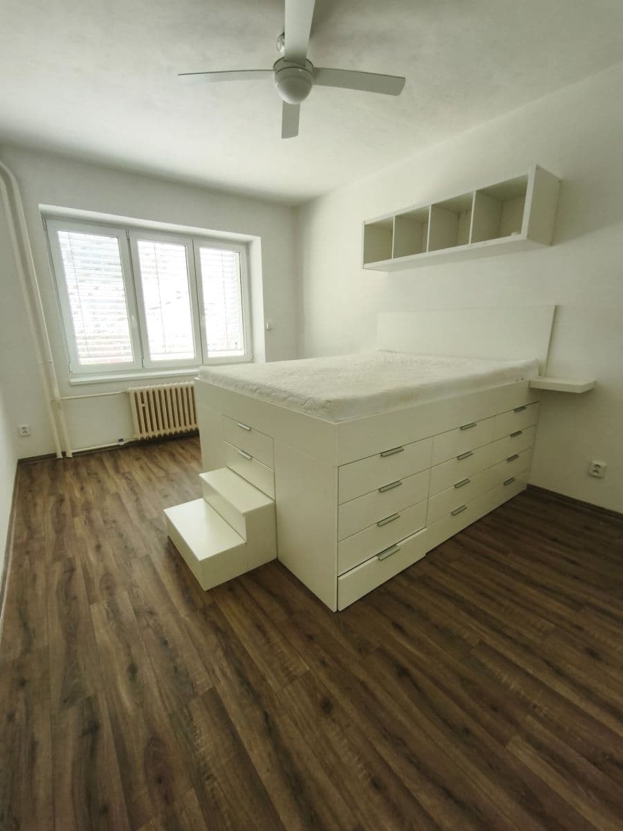 Prenájom bytu 3-izbový 70 m², Čápkova, Brno, Jihomoravský kraj Prenájom bytu 3-izbový 70 m², Čápkova, Brno, Jihomoravský kraj