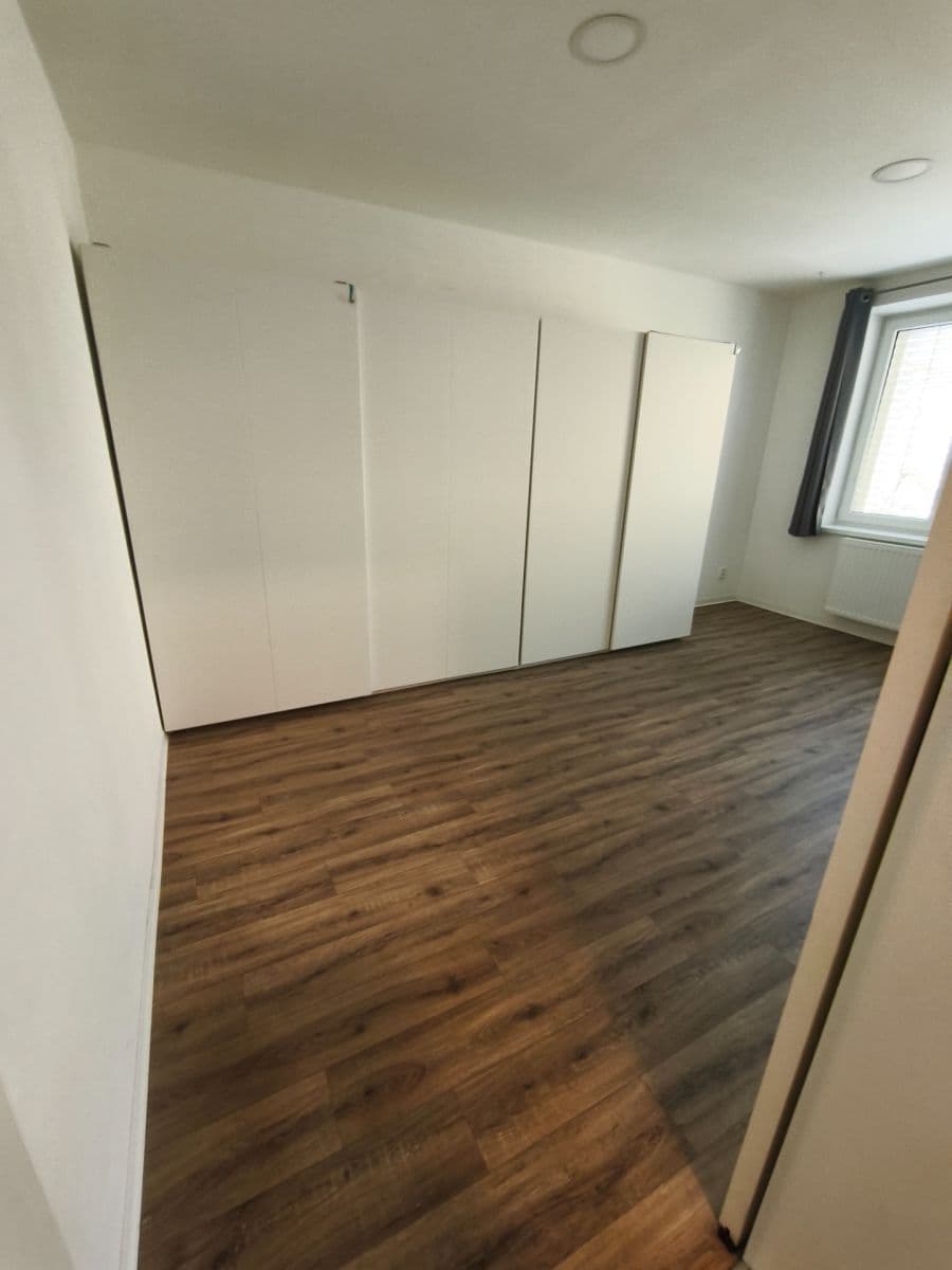Prenájom bytu 3-izbový 70 m², Čápkova, Brno, Jihomoravský kraj Prenájom bytu 3-izbový 70 m², Čápkova, Brno, Jihomoravský kraj