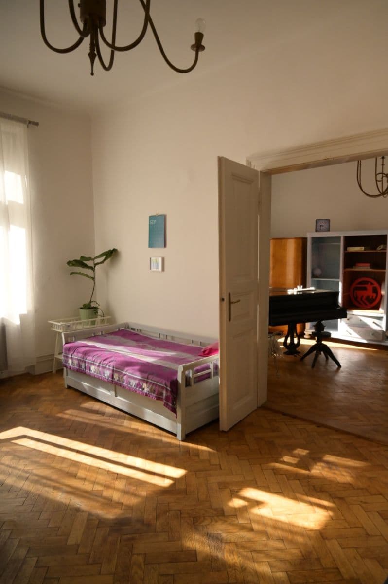 Prenájom bytu 2-izbový 77 m², Jeruzalémská, Praha, Praha Prenájom bytu 2-izbový 77 m², Jeruzalémská, Praha, Praha