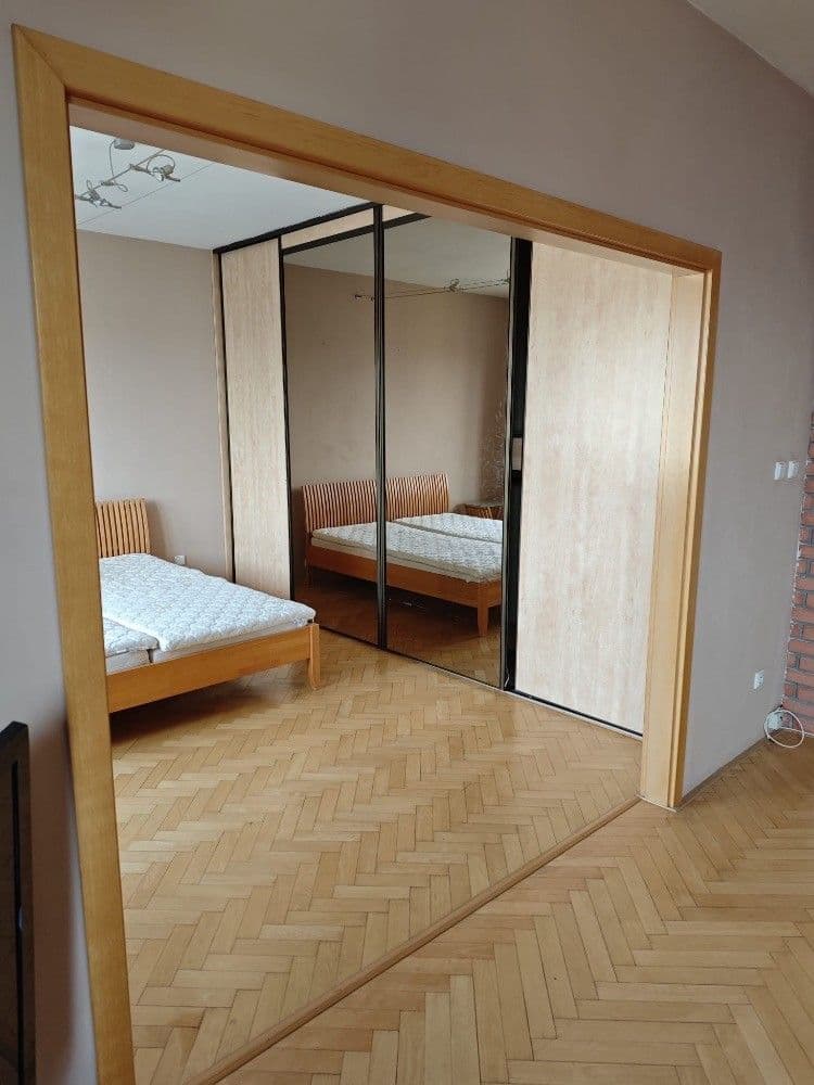 Prenájom bytu 2-izbový 60 m², Dr. Šmerala, Ostrava, Moravskoslezský kraj Prenájom bytu 2-izbový 60 m², Dr. Šmerala, Ostrava, Moravskoslezský kraj