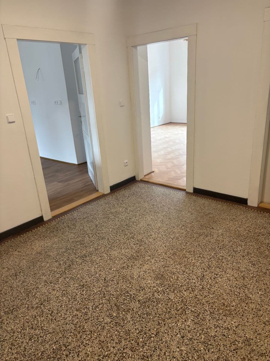 Prenájom bytu 2-izbový 78 m², Nádražní, Pelhřimov, Kraj Vysočina Prenájom bytu 2-izbový 78 m², Nádražní, Pelhřimov, Kraj Vysočina